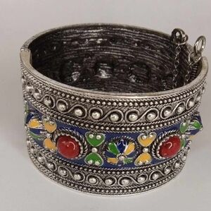 Vintage Silver tone Enamel  kabyle Berber north African tribal cuff Bracelet